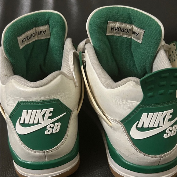 Nike SB White and Green Retro High-Top Sneakers - Picture 2 of 4
